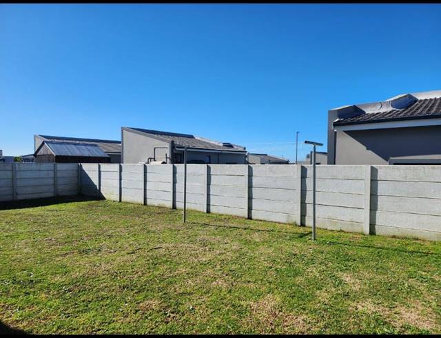 2 BEDROOM TOWNHOUSE FOR SALE IN PARSONSVLEI